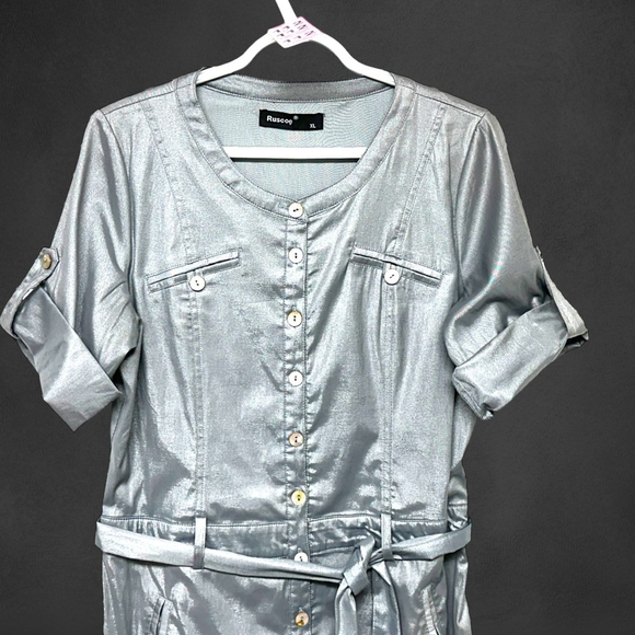 112 - Ruscoe X-Large Silver Dress - Picture 14 of 15